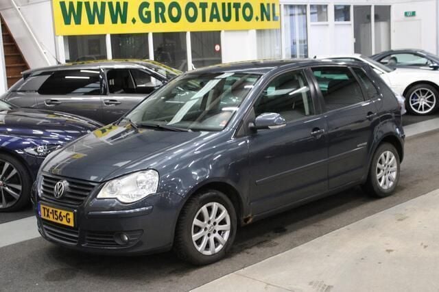 Grijs Gebruikt 2009 VW Polo Hatchback | € 1.444 (Super prijs) - Afbeelding 1/4