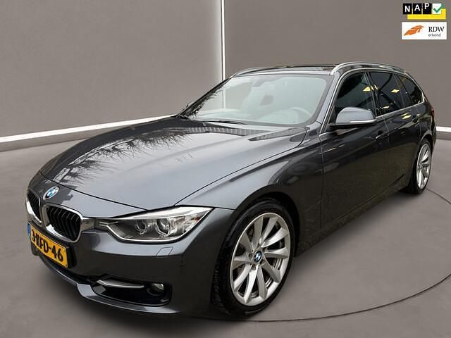 Occasion BMW 320 Executive 163 PK (119 kW) 2013 Grijs (metallic) Stationwagen