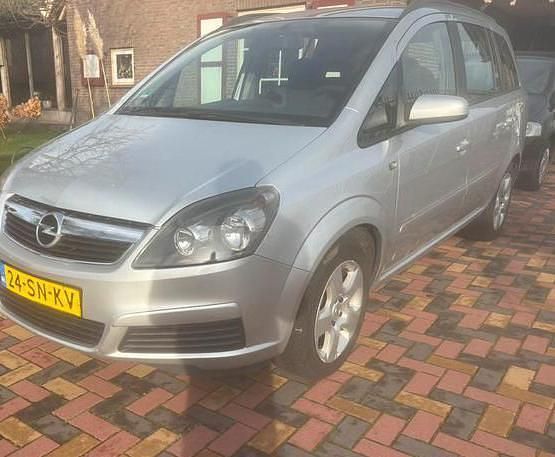 Gebruikt 2008 Opel Zafira | € 925 (Super prijs) - Afbeelding 1/4
