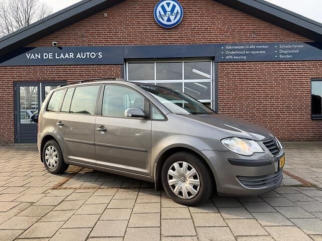 Grijs (metallic) Occasion 2008 VW Touran MPV | € 1.995 (Goede deal) - Afbeelding 1/4