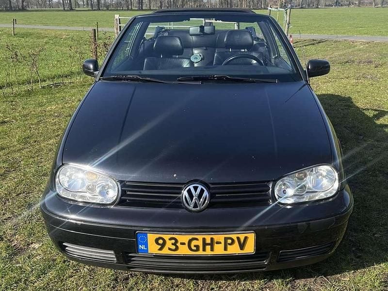 Occasion VW Golf Cabriolet Highline 116 PK (85 kW) 2000 Zwart Cabriolet