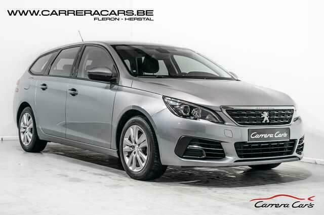 Grijs Gebruikt 2018 Peugeot 308 Style Stationwagen | € 14.990 (Iets duurder) - Afbeelding 1/4
