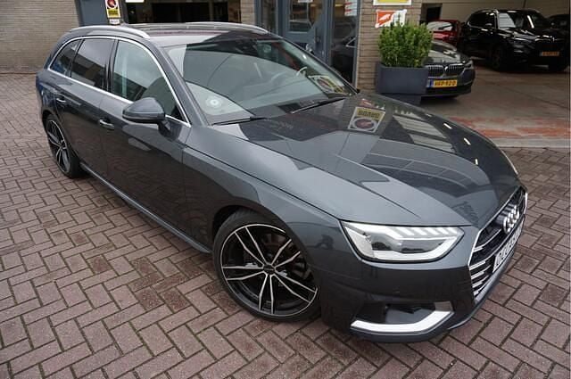 Grijs Gebruikt 2019 Audi A4 Prestige Stationwagen | € 24.945 (Eerlijke prijs) - Afbeelding 1/4