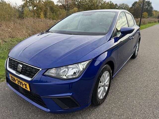 Blauw Gebruikt 2019 Seat Ibiza Business Hatchback | € 9.950 (Eerlijke prijs) - Afbeelding 1/4