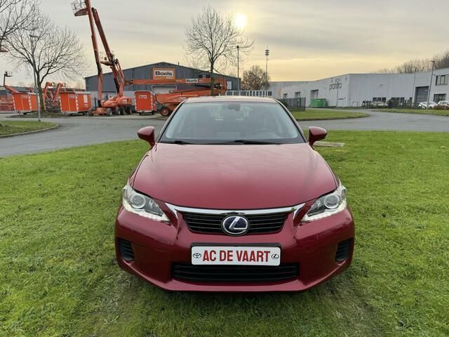 Occasion Lexus CT200h 99 PK (72 kW) 2012 Rood Hatchback