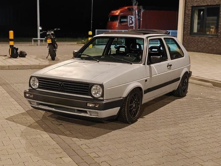 Grijs (mat) Gebruikt 1990 VW Golf II Hatchback | € 3.750 - Afbeelding 1/4