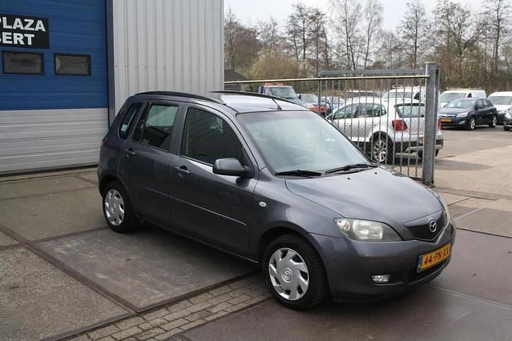 Occasion Mazda 2 Touring 80 PK (58 kW) 2004 Grijs Hatchback