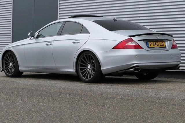 Occasion Mercedes CLS500 306 PK (225 kW) 2005 Grijs Sedan