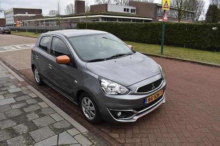 Occasion Mitsubishi Space Star 71 PK (52 kW) 2017 Grijs Hatchback