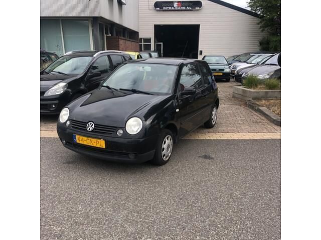 Zwart Occasion 2001 VW Lupo Trendline Hatchback | € 895 (Eerlijke prijs) - Afbeelding 1/4