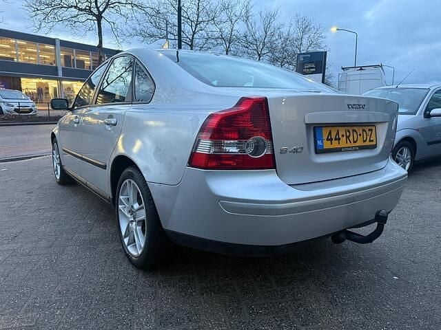 Occasion Volvo S40 Momentum 125 PK (91 kW) 2005 Grijs Sedan