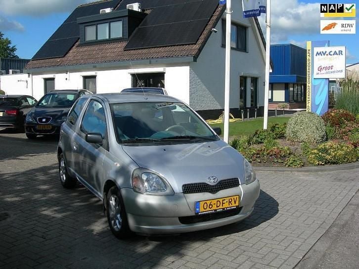 Gebruikt 1999 Toyota Yaris Terra | € 1.399 (Duur) - Afbeelding 1/1