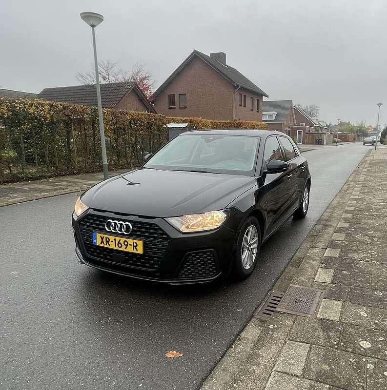 Zwart Gebruikt 2019 Audi A1 Proline Hatchback | € 12.995 (Goede deal) - Afbeelding 1/4