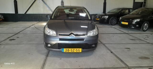 Grijs Gebruikt 2006 Citroën C4 Hatchback | € 2.250 (Eerlijke prijs) - Afbeelding 1/4