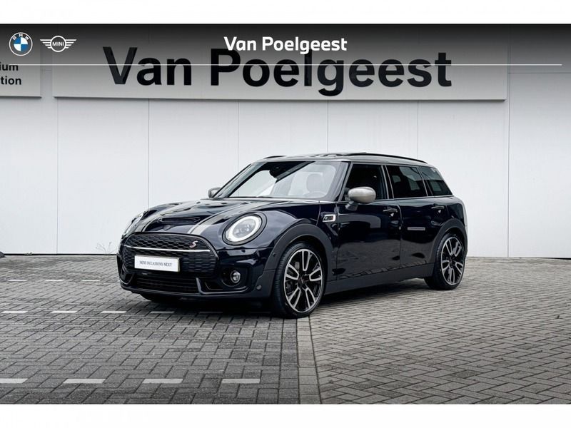 Enigmatic black metallic (blauw metallic) Gebruikt 2021 Mini Cooper S Clubman Stationwagen | € 31.900 (Goede deal) - Afbeelding 1/4