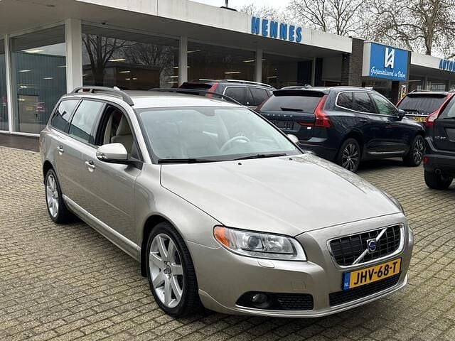 Zilver Occasion 2007 Volvo V70 Momentum Stationwagen | € 18.900 - Afbeelding 1/4