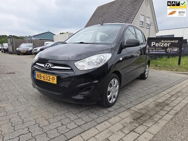Zwart Gebruikt 2013 Hyundai i10 Hatchback | € 2.650 (Eerlijke prijs) - Afbeelding 1/4