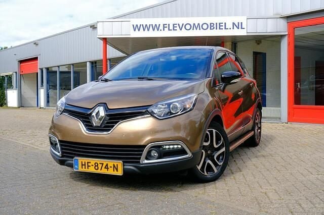 Bruin Gebruikt 2015 Renault Captur SUV | € 12.750 (Eerlijke prijs) - Afbeelding 1/4