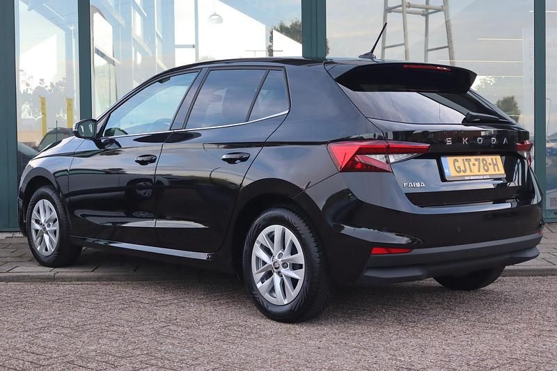 Occasion Skoda Fabia Business Line 95 PK (69 kW) 2024 Zwart Hatchback