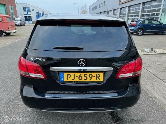 Occasion Mercedes B250e Business 135 kW (184 PK) 2017 Zwart MPV