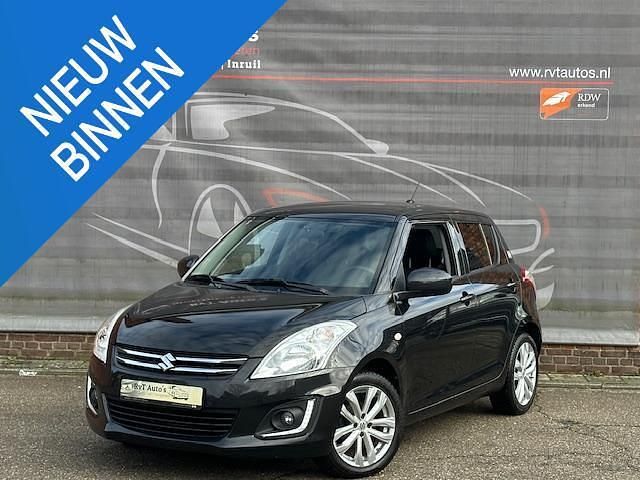 Zwart Occasion 2017 Suzuki Swift Hatchback | € 8.649 (Eerlijke prijs) - Afbeelding 1/4