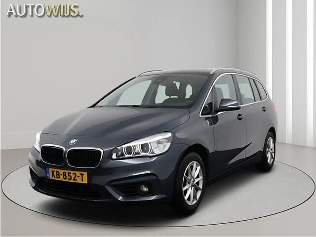 Grijs Gebruikt 2016 BMW 218 Executive Stationwagen | € 13.895 (Eerlijke prijs) - Afbeelding 1/3