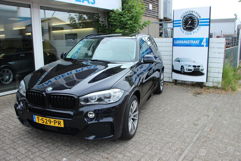 Blauw Gebruikt 2016 BMW X5 Executive SUV | € 39.950 (Eerlijke prijs) - Afbeelding 1/4