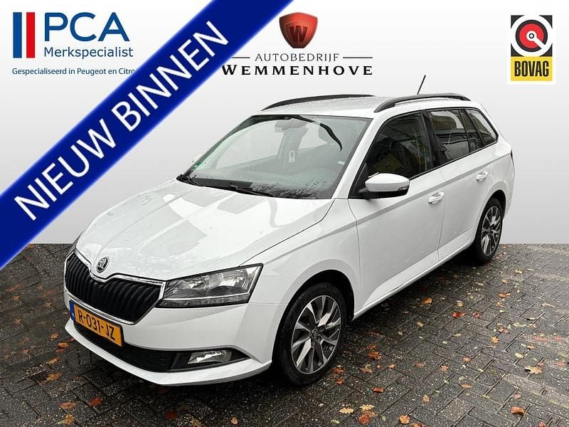 Wit Gebruikt 2022 Skoda Fabia Business Line Stationwagen | € 15.145 (Eerlijke prijs) - Afbeelding 1/4