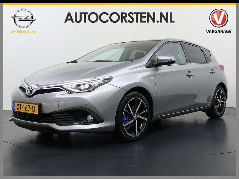 Grijs (metallic) Occasion 2017 Toyota Auris Hybrid Hatchback | € 11.895 (Goede deal) - Afbeelding 1/4
