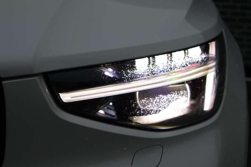 Occasion Volvo XC40 Plus 163 PK (119 kW) 2025 Wit SUV