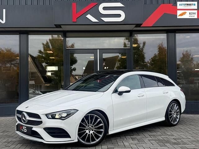 Wit Gebruikt 2021 Mercedes CLA200 Shooting Brake AMG Stationwagen | € 30.950 (Eerlijke prijs) - Afbeelding 1/3