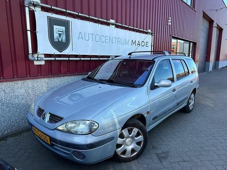 Gebruikt 2000 Renault Mégane Expression Stationwagen | € 999 - Afbeelding 1/1