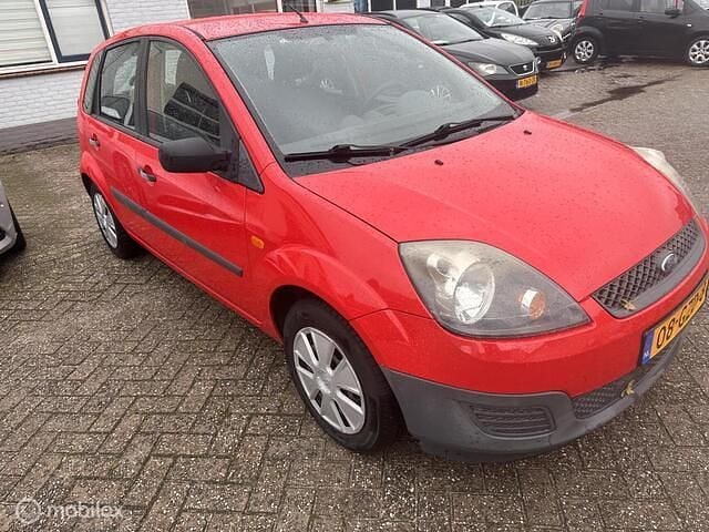 Occasion Ford Fiesta Cool & Sound Edition 69 PK (50 kW) 2008 Rood Hatchback