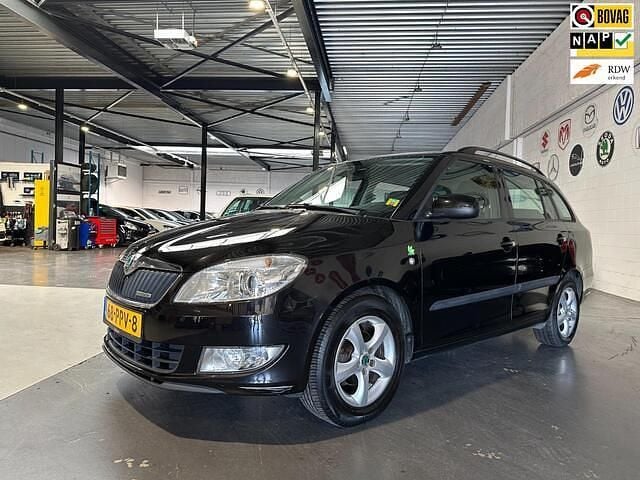Zwart Gebruikt 2011 Skoda Fabia GreenLine Stationwagen | € 1.999 (Eerlijke prijs) - Afbeelding 1/4