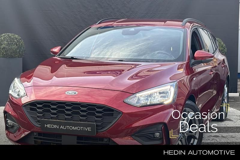 Rood Occasion 2020 Ford Focus Business Edition Stationwagen | € 18.945 (Iets duurder) - Afbeelding 1/3