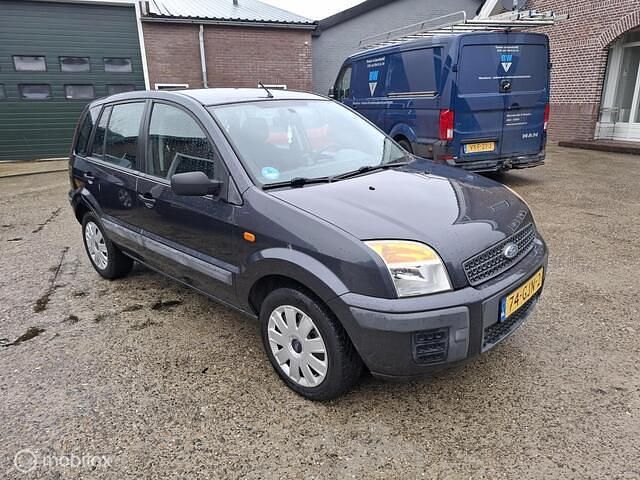 Occasion Ford Fusion 80 PK (58 kW) 2008 Grijs MPV