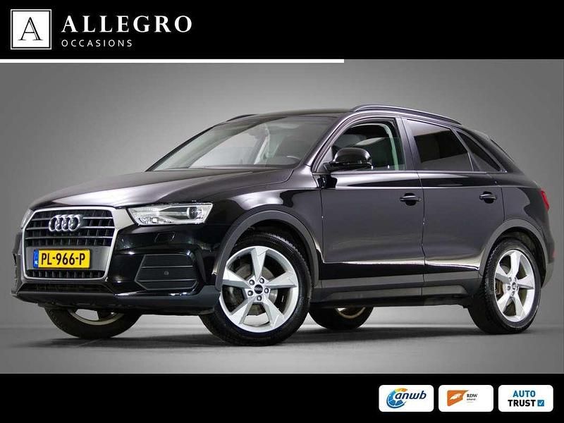 Zwart Gebruikt 2016 Audi Q3 Design SUV | € 21.445 (Iets duurder) - Afbeelding 1/4