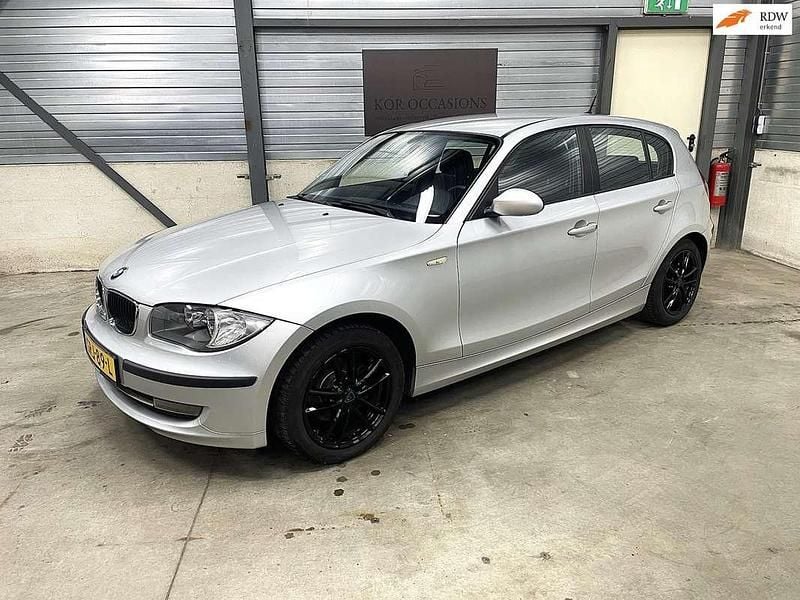 Grijs Gebruikt 2009 BMW 116 Hatchback | € 1.750 (Super prijs) - Afbeelding 1/4