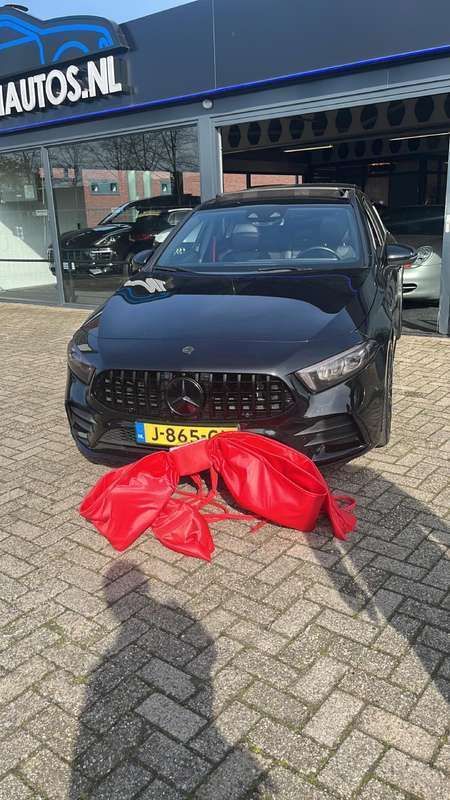 Zwart Gebruikt 2019 Mercedes A180 Premium Sedan | € 21.000 (Iets duurder) - Afbeelding 1/4