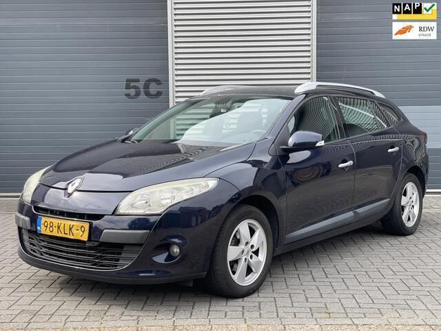 Blauw Gebruikt 2010 Renault Mégane GrandTour Dynamique Stationwagen | € 2.250 (Goede deal) - Afbeelding 1/4