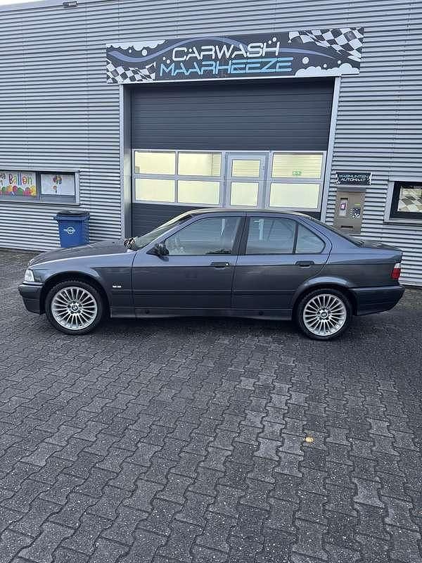 Afbeelding 4/4