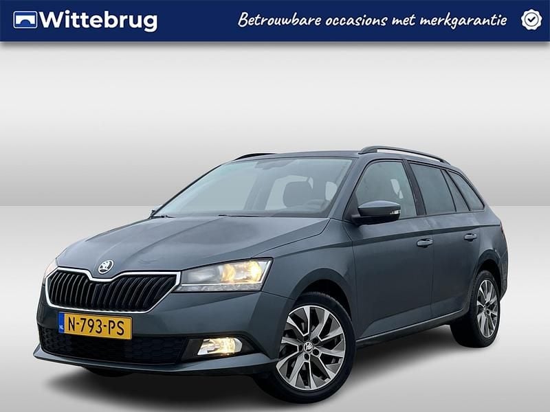 Grijs Occasion 2021 Skoda Fabia Business Line Stationwagen | € 15.450 (Eerlijke prijs) - Afbeelding 1/2