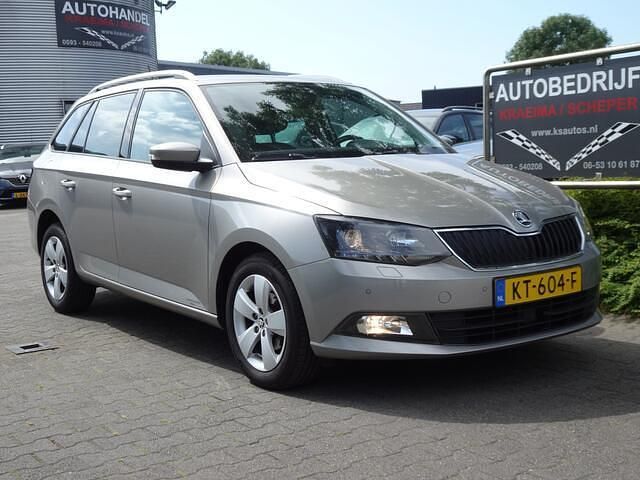 Geel, metallic lak Gebruikt 2016 Skoda Fabia Business Line Stationwagen | € 7.950 (Eerlijke prijs) - Afbeelding 1/4