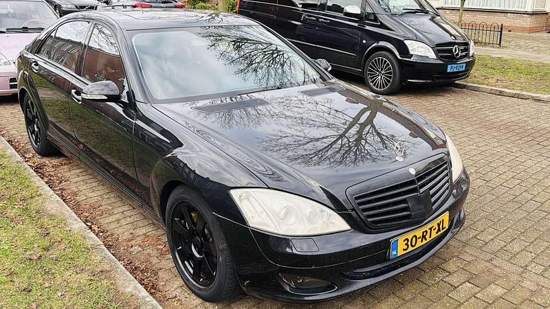 Zwart Gebruikt 2005 Mercedes S350 Sedan | € 5.250 (Eerlijke prijs) - Afbeelding 1/4
