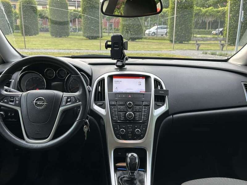 Gebruikt 2014 Opel Astra Edition Sedan | € 5.000 (Eerlijke prijs) - Afbeelding 1/4