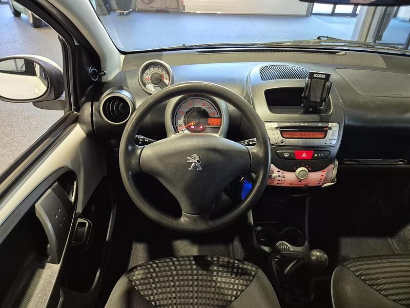 Occasion Peugeot 107 Active 68 PK (50 kW) 2013 Wit Hatchback