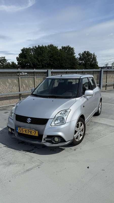 Gebruikt 2010 Suzuki Swift Sedan | € 3.900 (Goede deal) - Afbeelding 1/4
