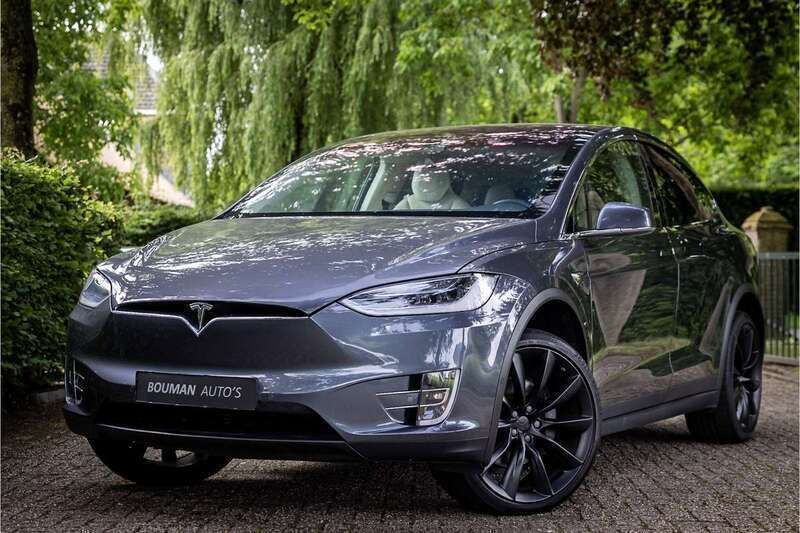 Grijs Gebruikt 2018 Tesla Model X SUV | € 43.950 (Duur) - Afbeelding 1/4