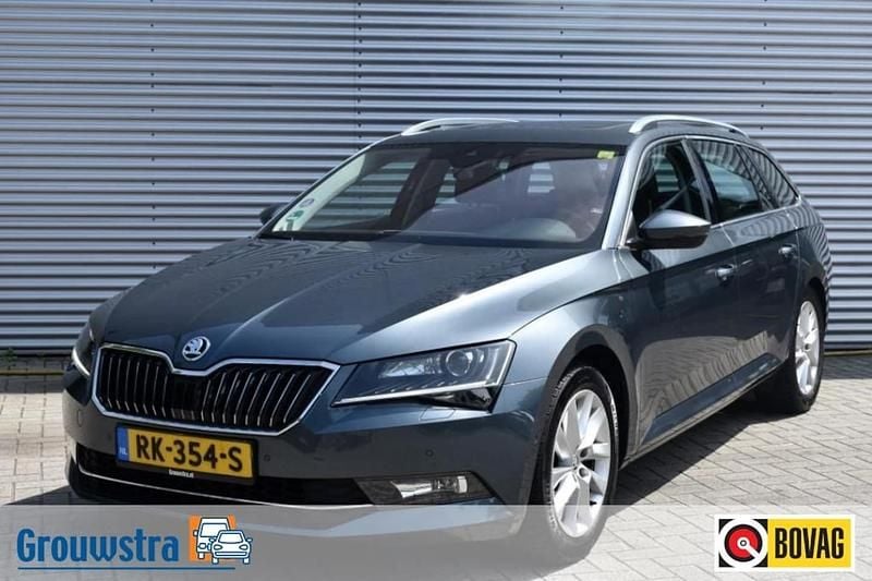 Occasion Skoda Superb Business Line 2018 Grijs Stationwagen