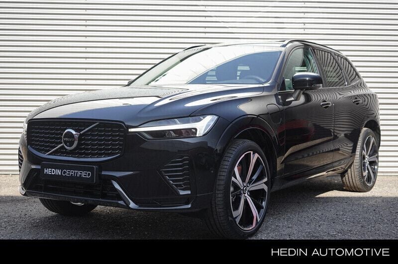 Zwart Gebruikt 2025 Volvo XC60 Plus SUV | € 78.995 - Afbeelding 1/4